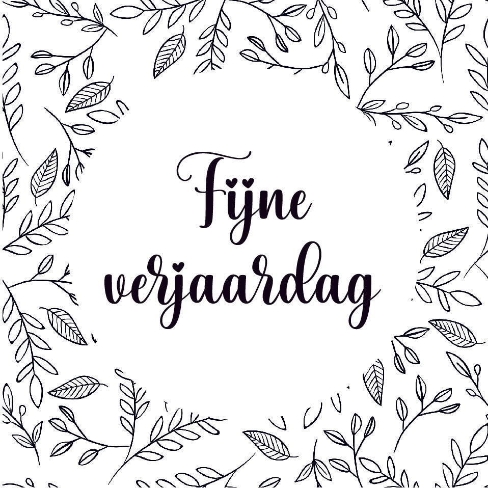 Vierkant cadeaukaartje met zwart-wit bladerenmotief en tekst Fijne verjaardag, verkrijgbaar bij Liefs en Lintjes.