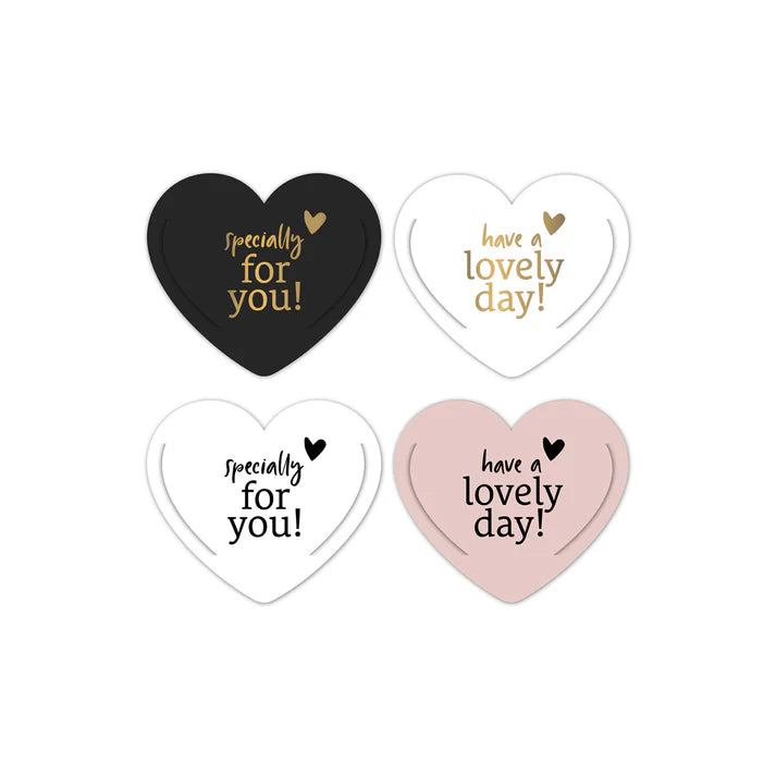 Set van vier hartvormige cadeaukaartjes met teksten specially for you en have a lovely day, van Liefs en Lintjes.