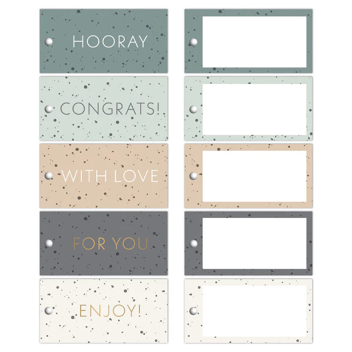 Set van vijf cadeaukaartjes met spikkelpatroon en teksten hooray, congrats, with love, for you en enjoy, van Liefs en Lintjes.
