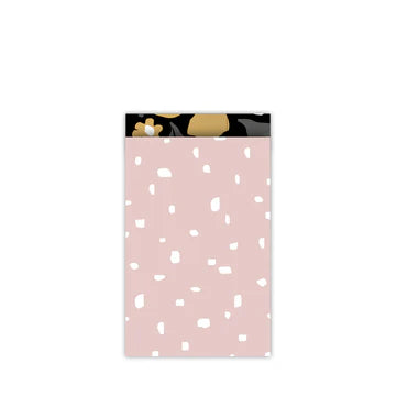 Cadeauzakje maat M (12x19 cm) met Minimal Dots patroon in oudroze met witte stipjes – Liefs en Lintjes