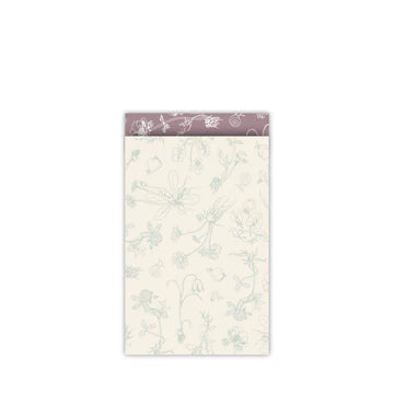 Cadeauzakje maat M (12x19 cm) met Solid Ground lijntekening in saliegroen op offwhite achtergrond – Liefs en Lintjes