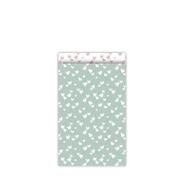 Cadeauzakje maat M (12x19 cm) met Solo Hearts patroon van witte hartjes op een mintgroene achtergrond – Liefs en Lintjes