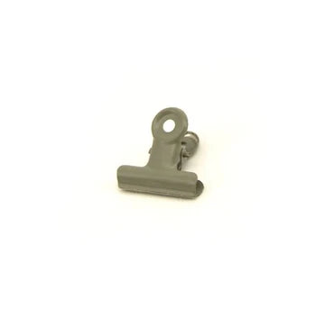 Legergroene metalen office clip – 31 mm decoratieclip – Liefs en Lintjes