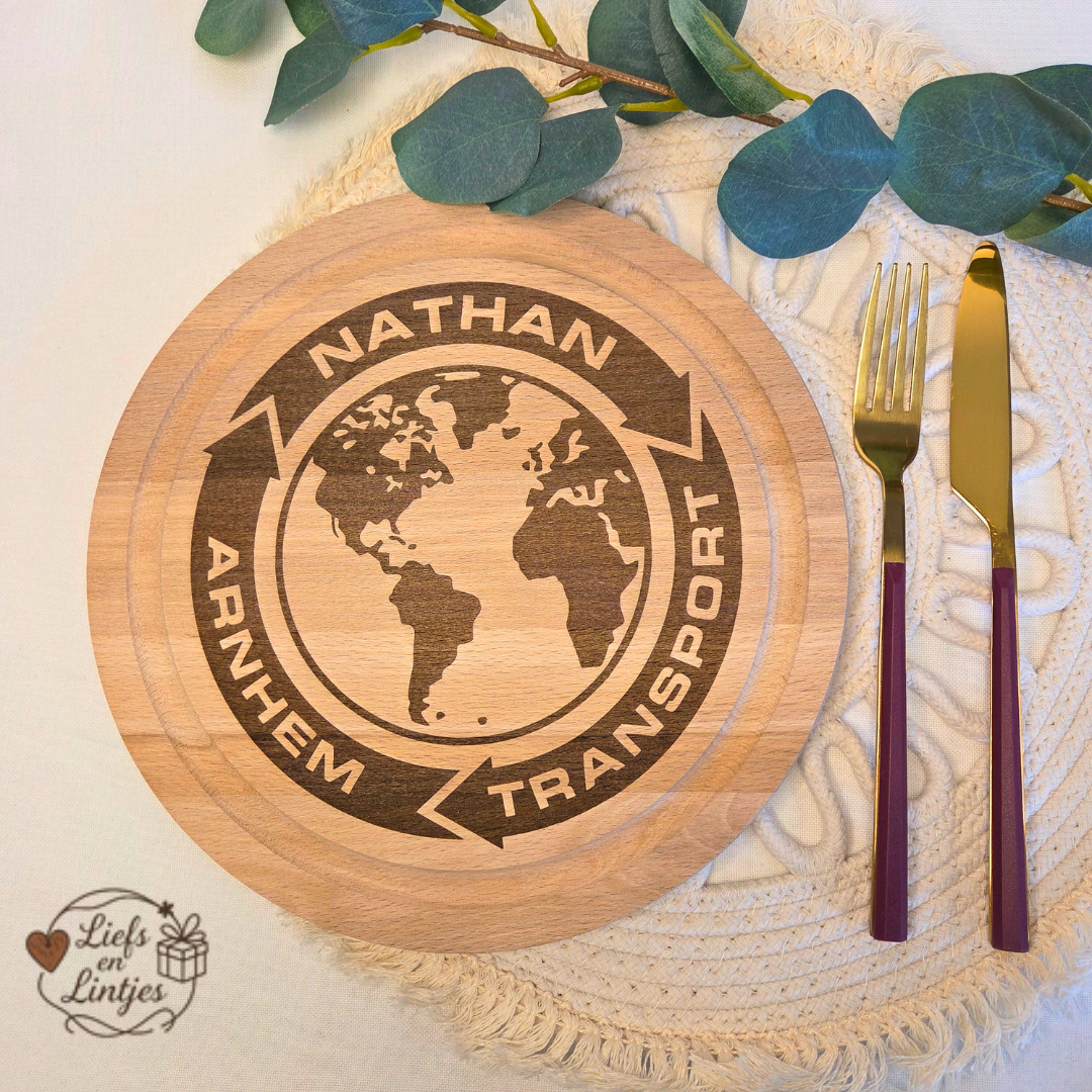 Ronde beukenhouten snijplank gepersonaliseerd met logo of afbeelding – Liefs en Lintjes