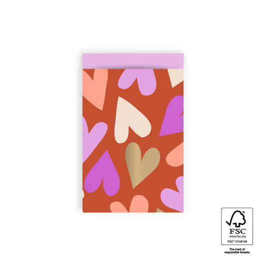 Cadeauzakjes Big Hearts Cognac/Pink M 12 x 19 cm – set van 5 zakjes met hartenprint | Liefs en Lintjes