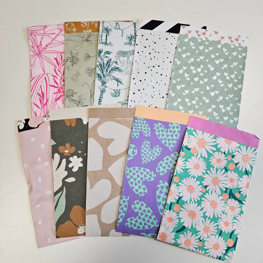 Mix set van 10 cadeauzakjes in maat M (12x19 cm) met verschillende prints – Liefs en Lintjes
