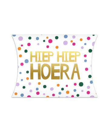 Gondeldoosje met confetti en gouden tekst “Hiep hiep hoera” – Liefs en Lintjes