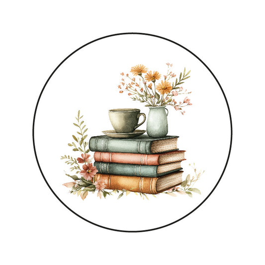 Ronde sticker met illustratie van boeken, kopje thee en bloemen in groentinten – Liefs en Lintjes