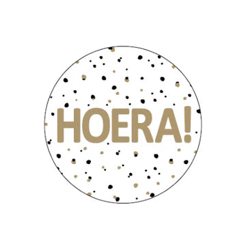 Stickers Hoera! Zwart & Goud (40mm) van Liefs en Lintjes